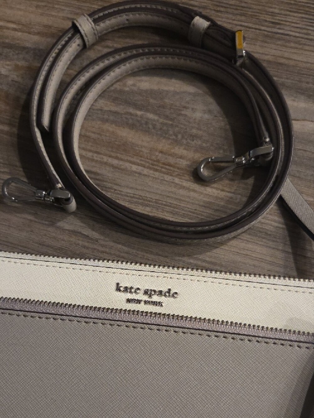kate spade Two-Tone Gray and White Crossbody Bag - Picture 2 of 5